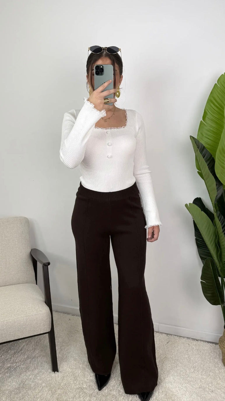 Nelina Strickhose